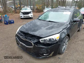 2016 Kia Cadenza Premium with VIN KNALN4D72G5209540, listed as a IAAI auction lot 41047117 with 70,226 mi miles. Bid and sale history available at carsss.com. Image 6.