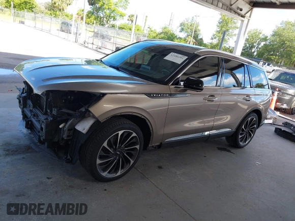 2020 Lincoln Aviator Reserve with VIN 5LM5J7XC0LGL10343, listed as a IAAI auction lot 42486201 with 62,418 mi miles and . Bid and sale history available at DreamBid. Image 14.