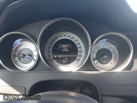 2013 Mercedes-Benz C-Class C 300 Sport with VIN WDDGF8AB4DR270366, listed as a IAAI auction lot 41964712 with 164,398 mi miles. Bid and sale history available at carsss.com. Image 7.