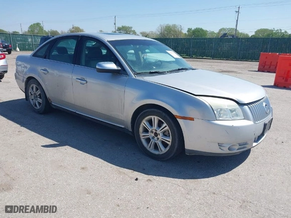 2009 Mercury Sable Premier with VIN 1MEHM42W69G621066, listed as a IAAI auction lot 42047074 with 232,020 mi miles. Bid and sale history available at carsss.com. Image 1.