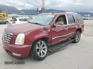 2007 Cadillac Escalade z VIN 1GYFK63807R329693, wystawiony jako Copart lot #56887685 z przebiegiem 136 076 mil mil oraz Szkoda całkowita • Salvage title. Historia ofert i sprzedaży dostępna na DreamBid. Obrazek 1.