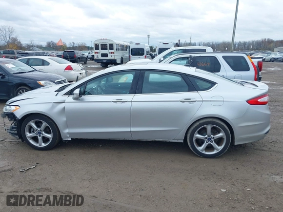 2016 Ford Fusion SE with VIN 3FA6P0HD2GR278556, listed as a IAAI auction lot 40749996 with 121,168 mi miles. Bid and sale history available at carsss.com. Image 14.
