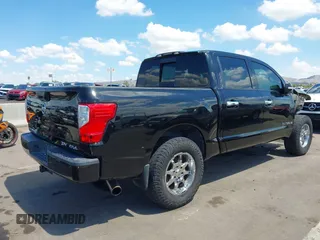 2017 Nissan Titan Platinum Reserve с VIN 1N6AA1E51HN549407, выставлен на аукционе IAAI как лот 42408520 с пробегом 150 950 миль миль и . История ставок и продаж доступна на DreamBid. Изображение 4.