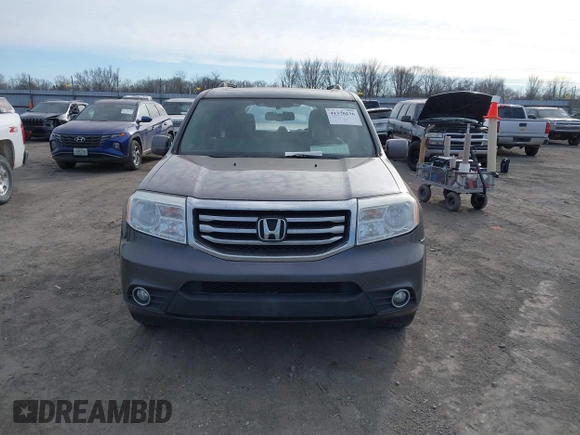 2014 Honda Pilot EX-L with VIN 5FNYF3H50EB017733, listed as a IAAI auction lot 41370236 with 133,211 mi miles. Bid and sale history available at carsss.com. Image 12.
