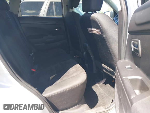 2014 Mitsubishi Outlander SE z VIN 4A4AP4AU3EE024904, wystawiony jako IAAI lot #42373011 z przebiegiem 121 482 mil mil oraz . Historia ofert i sprzedaży dostępna na DreamBid. Obrazek 8.