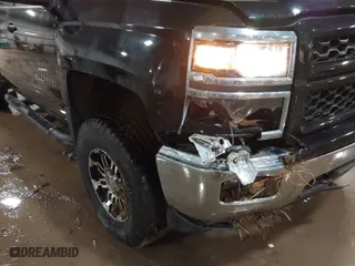 2015 Chevrolet Silverado 1500 LT with VIN 1GCVKREC5FZ246943, listed as a IAAI auction lot 41422959 with 161,737 mi miles. Bid and sale history available at carsss.com. Image 6.