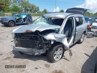 2008 Jeep Compass Sport with VIN 1J8FT47018D789268, listed as a IAAI auction lot 41903375 with 101,221 mi miles. Bid and sale history available at carsss.com. Image 6.