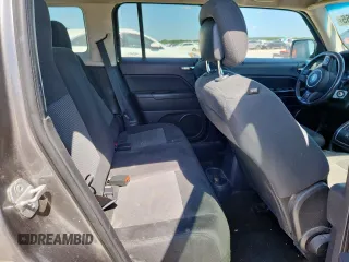 2014 Jeep Patriot High Altitude z VIN 1C4NJPFA3ED624371, wystawiony jako Copart lot #61250965 z przebiegiem 169 148 mil mil oraz Szkoda całkowita • Salvage title. Historia ofert i sprzedaży dostępna na DreamBid. Obrazek 11.