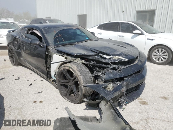 2016 Chevrolet Camaro 2SS z VIN 1G1FH1R74G0118399, wystawiony jako Copart lot #53320365 z przebiegiem 64 551 mil mil oraz Szkody całkowita. Historia ofert i sprzedaży dostępna na DreamBid. Obrazek 4.