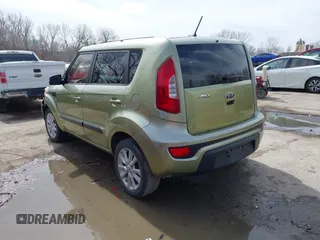 2012 Kia Soul + with VIN KNDJT2A67C7450802, listed as a IAAI auction lot 41815696 with 137,101 mi miles. Bid and sale history available at carsss.com. Image 3.
