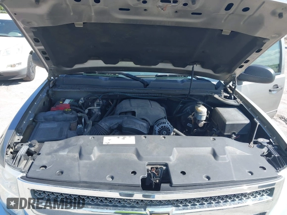 2013 Chevrolet Silverado 1500 LT with VIN 3GCPCSE01DG206827, listed as a IAAI auction lot 41976945 with 213,940 mi miles and . Bid and sale history available at DreamBid. Image 10.