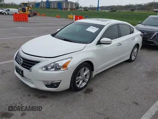 2014 Nissan Altima SL with VIN 1N4AL3AP0EC137458, listed as a IAAI auction lot 41953124 with 163,583 mi miles and . Bid and sale history available at DreamBid. Image 2.