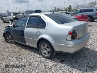 2000 Volkswagen Jetta GLS с VIN 3VWSD29M4YM127080, выставлен на аукционе IAAI как лот 42039057 с пробегом 255 718 миль миль и . История ставок и продаж доступна на DreamBid. Изображение 3.