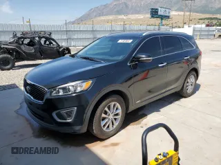 2017 Kia Sorento LX with VIN 5XYPGDA3XHG263872, listed as a Copart auction lot 60910725 with 93,778 mi miles and Clean title. Bid and sale history available at DreamBid. Image 1.