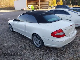 2009 Mercedes-Benz CLK 350 z VIN WDBTK56F89T106562, wystawiony jako IAAI lot #41313426 z przebiegiem 161 578 mil mil oraz . Historia ofert i sprzedaży dostępna na DreamBid. Obrazek 3.