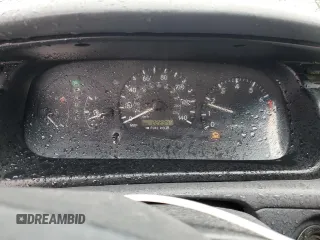 2000 Toyota Camry CE z VIN JT2BG22K7Y0479410, wystawiony jako Copart lot #57871825 z przebiegiem 222 941 mil mil oraz Tytuł czysty. Historia ofert i sprzedaży dostępna na DreamBid. Obrazek 9.
