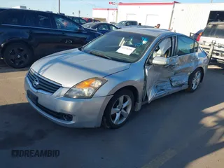 2007 Nissan Altima SL with VIN 1N4BL21E97C151035, listed as a IAAI auction lot 41778250 with Not Provided miles and . Bid and sale history available at DreamBid. Image 2.