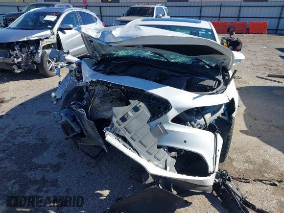 2017 Buick LaCrosse Premium with VIN 1G4ZR5SS2HU163662, listed as a IAAI auction lot 41289239 with 1 mi miles. Bid and sale history available at carsss.com. Image 11.