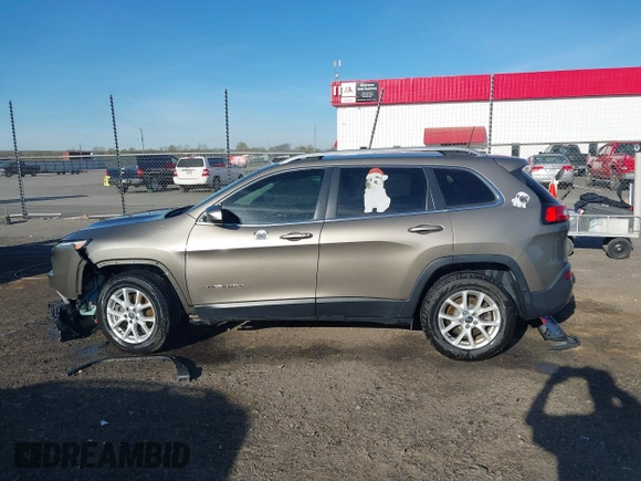2018 Jeep Cherokee Latitude Plus with VIN 1C4PJMLB7JD576453, listed as a IAAI auction lot 41875382 with 81,298 mi miles. Bid and sale history available at carsss.com. Image 14.