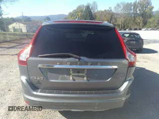 2017 Volvo XC60 Inscription with VIN YV440MDU0H2207703, listed as a IAAI auction lot 40400202 with 49,387 mi miles. Bid and sale history available at carsss.com. Image 17.