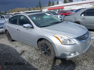 2011 Nissan Altima 2.5 S with VIN 1N4AL2AP0BC139989, listed as a IAAI auction lot 41944286 with 198,253 mi miles. Bid and sale history available at carsss.com. Image 1.