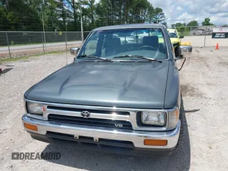1992 Toyota Pickup z VIN JT4VN93D6N5027403, wystawiony jako IAAI lot #42402045 z przebiegiem 300 586 mil mil oraz . Historia ofert i sprzedaży dostępna na DreamBid. Obrazek 6.