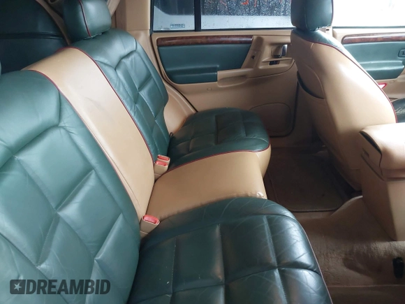 1997 Jeep Grand Cherokee Limited with VIN 1J4GZ78Y5VC723429, listed as a IAAI auction lot 42012836 with 231,126 mi miles. Bid and sale history available at carsss.com. Image 8.