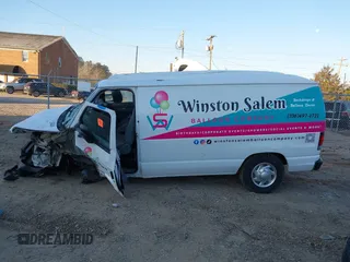2012 Ford Econoline Cargo Commercial z VIN 1FTNE2EL3CDA08807, wystawiony jako IAAI lot #41293231 z przebiegiem 88 819 mil mil oraz . Historia ofert i sprzedaży dostępna na DreamBid. Obrazek 13.