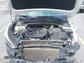2017 Hyundai Tucson SE with VIN KM8J3CA44HU511581, listed as a IAAI auction lot 41687971 with 111,981 mi miles. Bid and sale history available at carsss.com. Image 10.