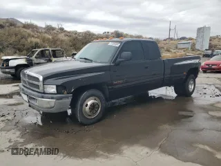 1999 Dodge Ram 3500 with VIN 1B7MC3361XJ624548, listed as a Copart auction lot 77225594 with 193,623 mi miles and Salvage Title. Bid and sale history available at carsss.com. Image 1.