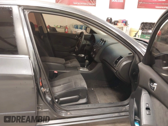 2007 Nissan Altima S with VIN 1N4AL21E37C140513, listed as a IAAI auction lot 41632649 with 159,852 mi miles and . Bid and sale history available at DreamBid. Image 5.