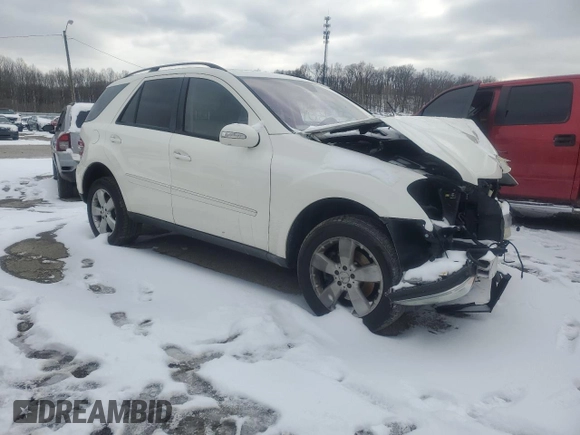2006 Mercedes-Benz M 500 z VIN 4JGBB75E46A027491, wystawiony jako Copart lot #45948885 z przebiegiem 109 812 mil mil oraz Szkoda całkowita • Salvage title. Historia ofert i sprzedaży dostępna na DreamBid. Obrazek 4.