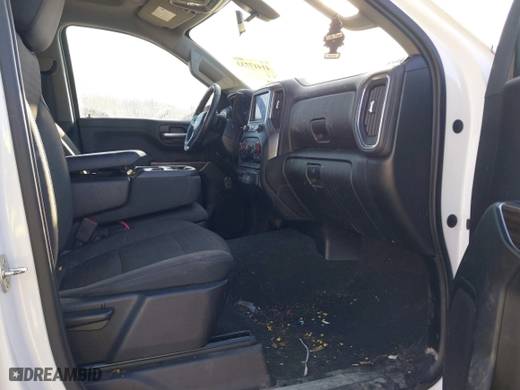 2019 Chevrolet Silverado 1500 LT with VIN 1GCRYDED0KZ318072, listed as a IAAI auction lot 41417733 with 100,774 mi miles. Bid and sale history available at carsss.com. Image 5.
