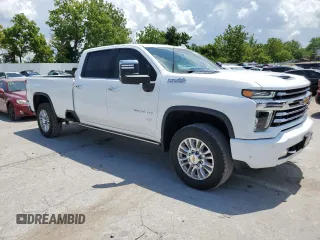 2022 Chevrolet Silverado 3500HD High Country with VIN 1GC4YVEY4NF305429, listed as a Copart auction lot 64597785 with 117,583 mi miles and Clean title. Bid and sale history available at DreamBid. Image 4.
