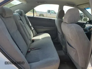 2004 Toyota Camry LE z VIN 4T1BE32K04U367761, wystawiony jako Copart lot #53559975 z przebiegiem 222 411 mil mil oraz Szkoda całkowita • Salvage title. Historia ofert i sprzedaży dostępna na DreamBid. Obrazek 10.