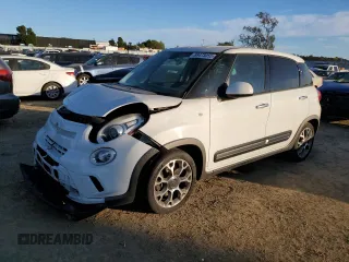 2014 FIAT 500L Trekking with VIN ZFBCFADH3EZ003868, listed as a Copart auction lot 88473055 with 102,132 mi miles and Salvage Title. Bid and sale history available at DreamBid. Image 1.