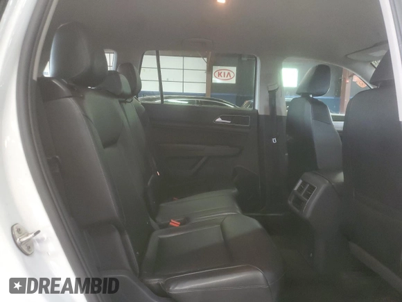 2018 Volkswagen Atlas SE with VIN 1V2KR2CA3JC564500, listed as a Copart auction lot 56352755 with 286,005 mi miles and Clean title. Bid and sale history available at DreamBid. Image 11.