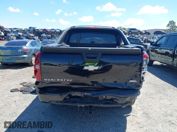 2011 Chevrolet Avalanche LS with VIN 3GNMCEE01BG102296, listed as a IAAI auction lot 42259168 with 183,888 mi miles and . Bid and sale history available at DreamBid. Image 16.