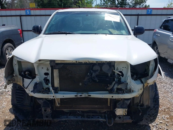 2013 Toyota Tacoma with VIN 5TFLU4EN0DX071533, listed as a IAAI auction lot 42050609 with 204,624 mi miles and . Bid and sale history available at DreamBid. Image 13.