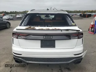 2022 Audi RS Q8 z VIN WU1ARBF17ND007066, wystawiony jako Copart lot #53830164 z przebiegiem 26 261 mil mil oraz Szkody całkowita. Historia ofert i sprzedaży dostępna na DreamBid. Obrazek 6.