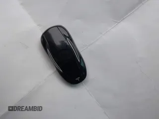 2016 Tesla Model S 90D с VIN 5YJSA1E45GF143853, выставлен на аукционе IAAI как лот 42097333 с пробегом 86 672 миль миль и . История ставок и продаж доступна на DreamBid. Изображение 11.