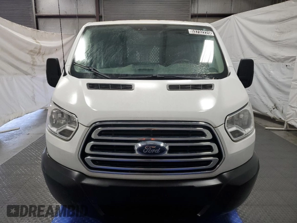 2019 Ford Transit z VIN 1FTYR1ZM1KKA42477, wystawiony jako Copart lot #53732225 z przebiegiem 220 146 mil mil oraz Czysty tytuł • Clean title. Historia ofert i sprzedaży dostępna na DreamBid. Obrazek 5.