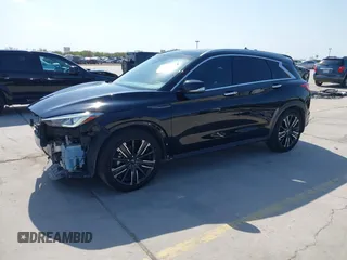 2021 Infiniti QX50 Luxe z VIN 3PCAJ5BA4MF105359, wystawiony jako IAAI lot #41772029 z przebiegiem 66 497 mil mil oraz . Historia ofert i sprzedaży dostępna na DreamBid. Obrazek 2.
