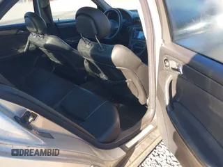 2004 Mercedes-Benz C 230 Kompressor with VIN WDBRF40J24F509692, listed as a IAAI auction lot 41350275 with 210,624 mi miles and . Bid and sale history available at DreamBid. Image 8.