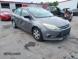 2012 Ford Focus S with VIN 1FAHP3E23CL166063, listed as a IAAI auction lot 40716406 with 191,392 mi miles and . Bid and sale history available at carsss.com. Image 1.