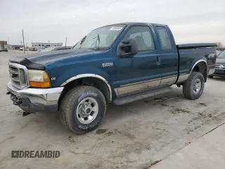 1999 Ford Super Duty F-250 XL with VIN 1FTNX21S2XEA87829, listed as a Copart auction lot 45344245 with 164,875 mi miles and Clean Title. Bid and sale history available at carsss.com. Image 1.