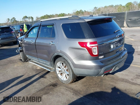 2013 Ford Explorer XLT with VIN 1FM5K7D81DGA57549, listed as a IAAI auction lot 41706113 with 132,813 mi miles and . Bid and sale history available at DreamBid. Image 3.