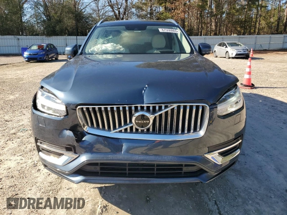 2021 Volvo XC90 Inscription Expression with VIN YV4BR00L5M1753240, listed as a Copart auction lot 87550865 with 59,394 mi miles and Salvage Title. Bid and sale history available at carsss.com. Image 5.