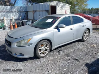 2012 Nissan Maxima 3.5 S with VIN 1N4AA5AP5CC852041, listed as a IAAI auction lot 41746441 with 207,546 mi miles. Bid and sale history available at carsss.com. Image 2.