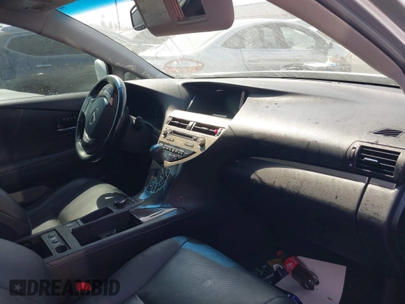 2013 Lexus RX 350 z VIN 2T2ZK1BA1DC088013, wystawiony jako IAAI lot #42478976 z przebiegiem Nie podano mil oraz . Historia ofert i sprzedaży dostępna na DreamBid. Obrazek 5.